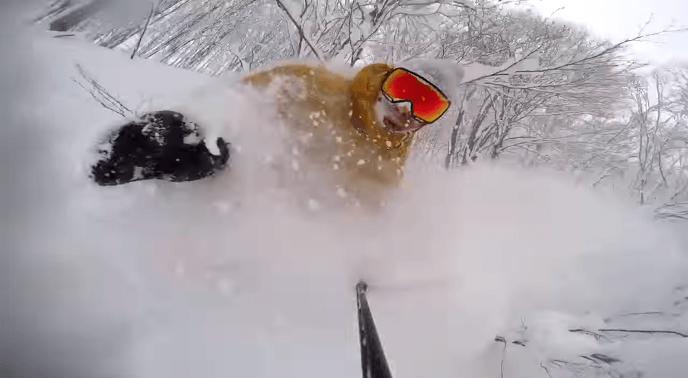 Travis Rice 日本滑鬆雪自拍